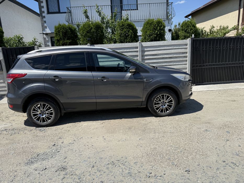 FORD Kuga 2014 — imagine 2