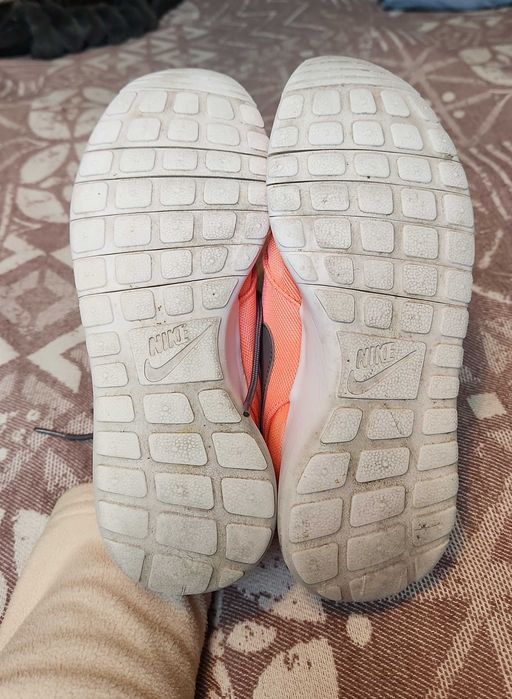 Оригинални дамски маратонки Nike