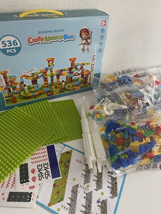 Конструктор Път с топчета - 536 елемента, Космос