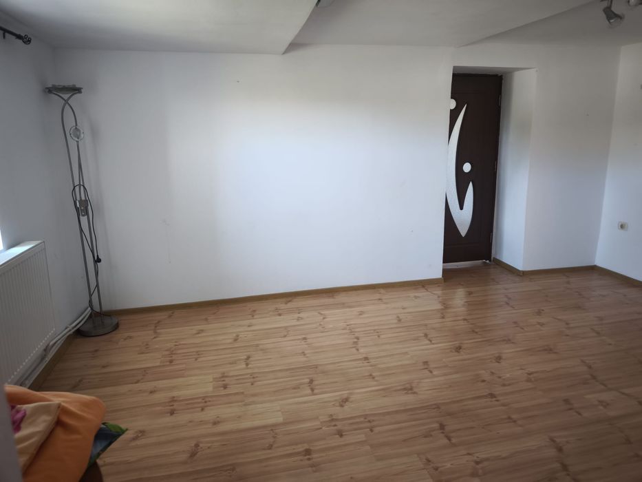 Vand casa sau schimb  cu apartament in arad