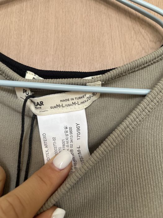 PULL&BEAR боди с етикет