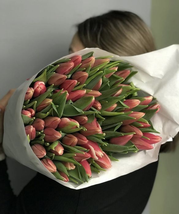 Тюльпаны на 8 марта