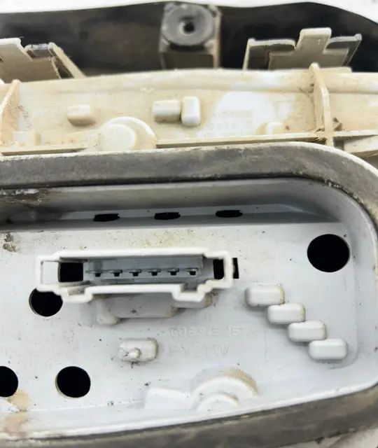 Lampa / Tripla stop stanga pe aripa Volkswagen VW Polo 2003