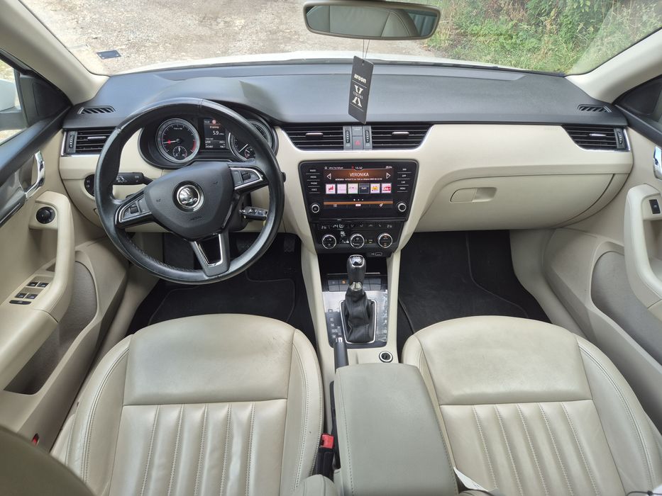 Skoda Octavia 1.6TDI DSG/LED/Печка