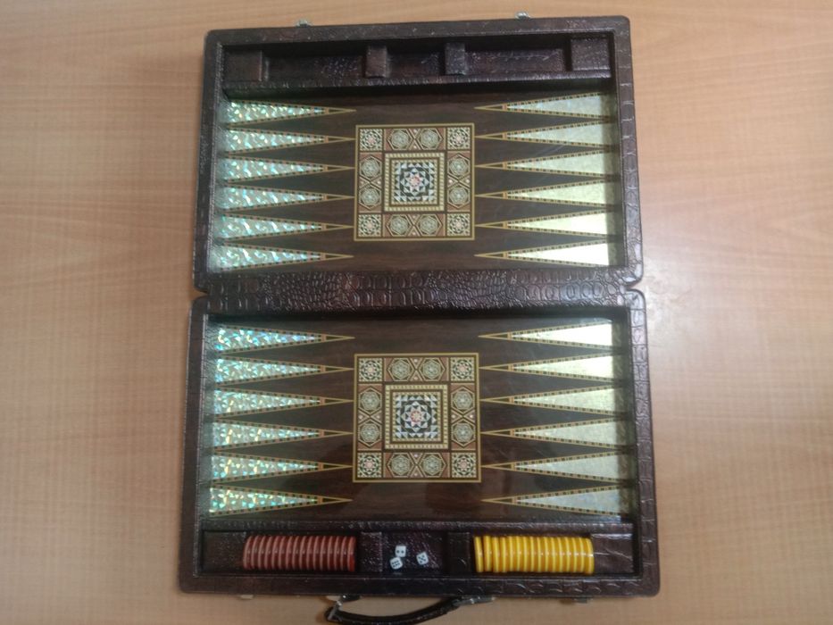 Нарды ручной работы из кожи