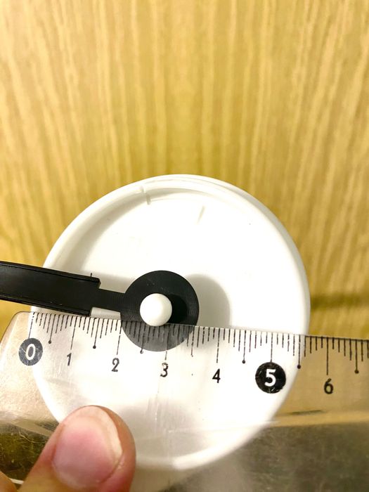 Крышка бочка омывателя