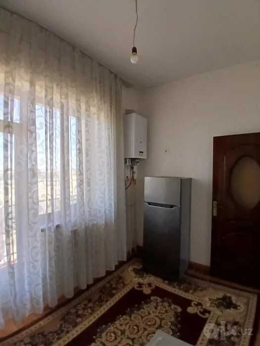 Продаётся 1х комн квартира на 2 этаже Ор-р Нурафшон
