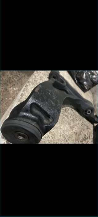 Audi Q7 передние рычаги