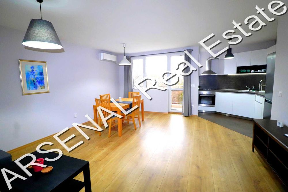 Дава се под наем Тристаен апартамент в София, Център - 120 кв.м за 800 € - Снимка #1