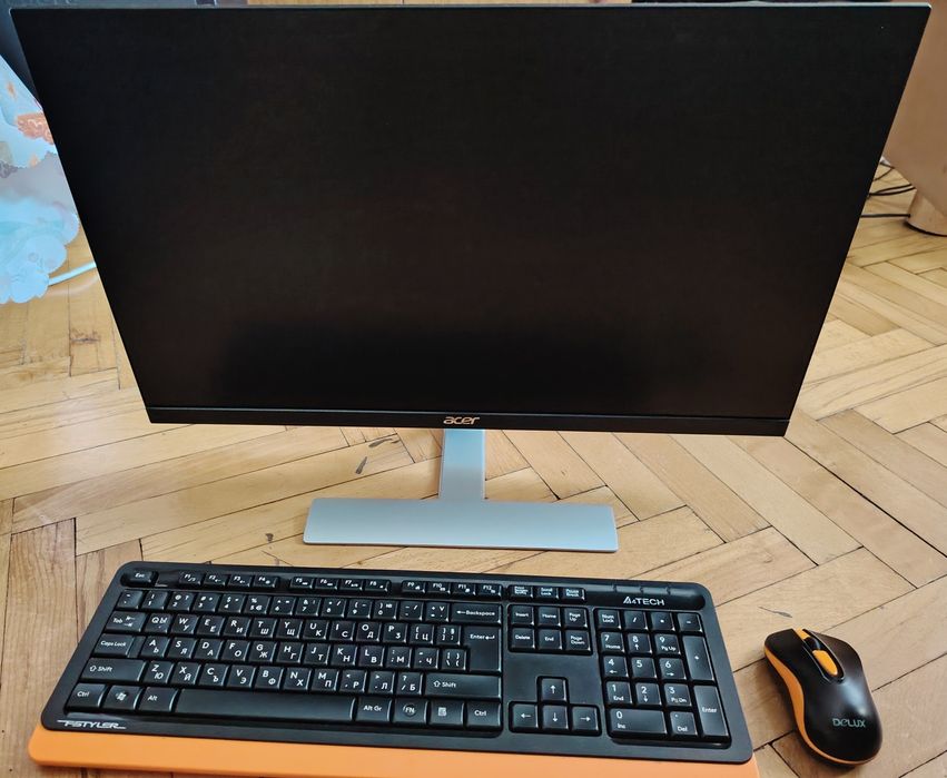 Много бърз компютър ThinkCentre