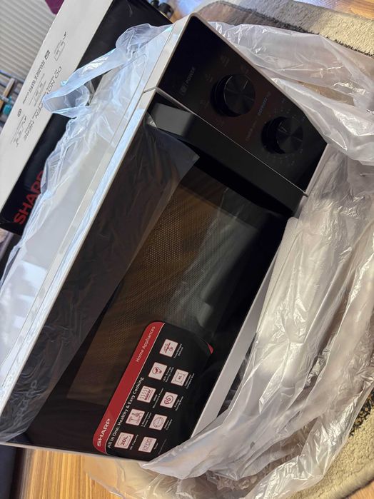 Vand Cuptor cu microunde SHARP RCS200TW NOU - NEUTILIZAT