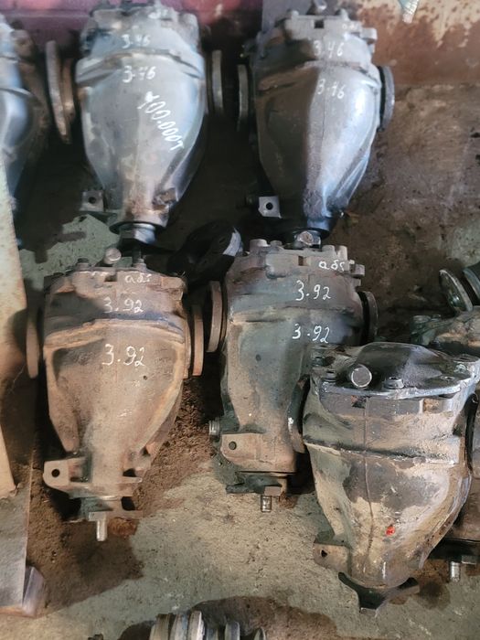 Редуктора на мерс ,карданы,гранаты