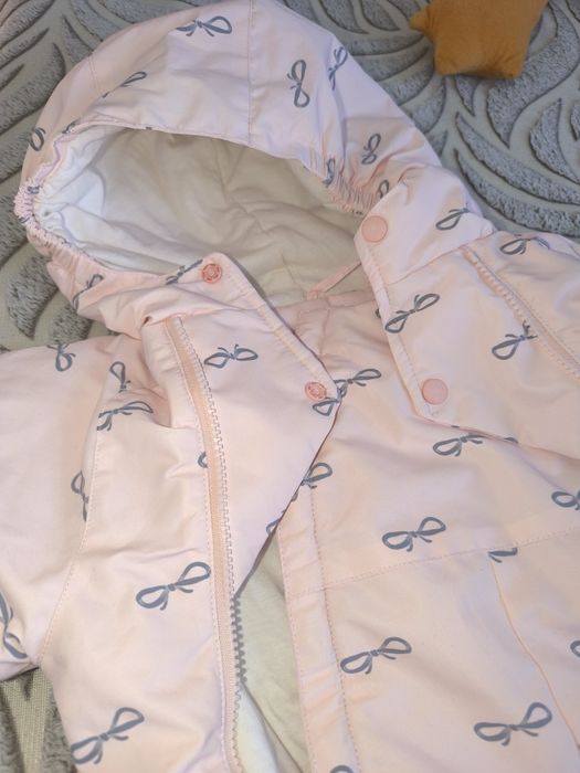 Продам комбинезон для девочки весна-осень