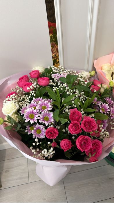 Цветы букеты свежие цветы розы