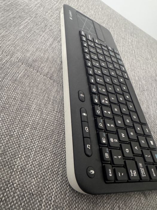Tastatură wireless Logitech K400r cu touchpad – FĂRĂ receiver USB