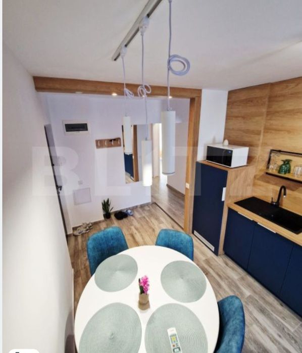 Apartament 3 camere 2 bai central etaj 2/4