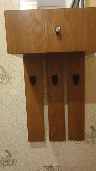 Мини вешалка с зеркалом