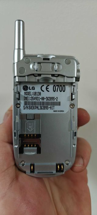 Telefon cu clapeta LG U8130 impecabil