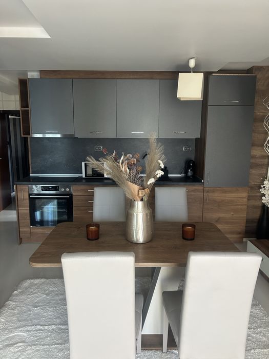 Дава се под наем Двустаен апартамент в Шумен, м-т Сакарка - 70 кв.м за 408 € - Снимка #1