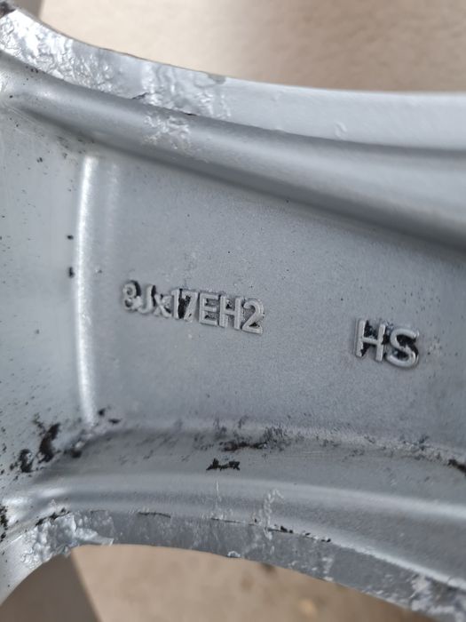 Джанти DEZENT за BMW E39 E60 R17 5x120 ET18 8J