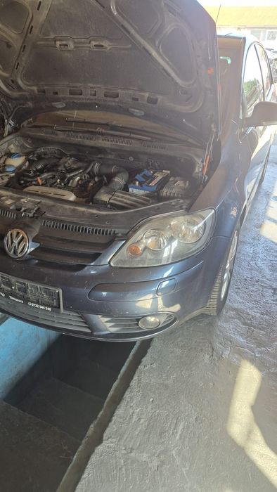 Vând bara fata Golf 5 plus