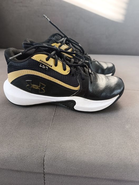 Детски маратонки Under armour 38 номер