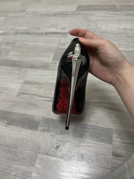 cesare paciotti токчета