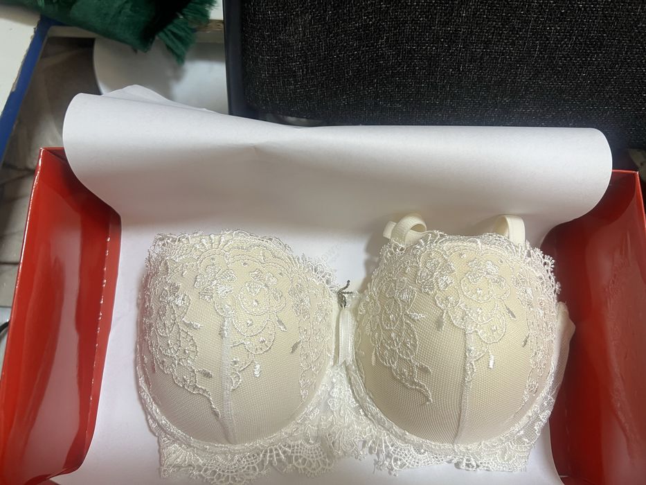 Продам нижеее белье новый в коробке