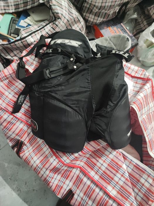 Хоккейные шорты за 15000 тг