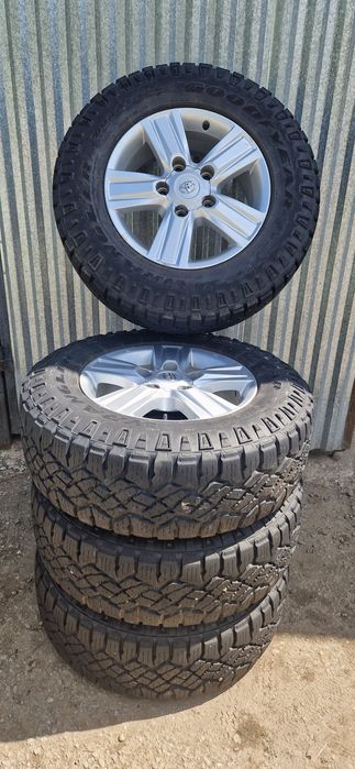 Отличная резина с дисками для Крузака