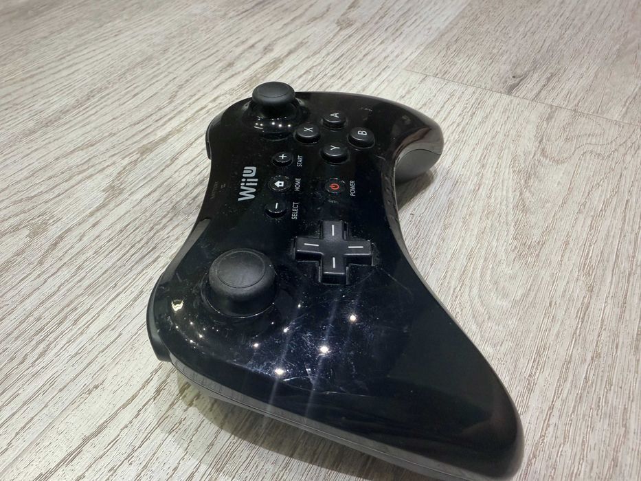 Nintendo Pro Controller Black - Nintendo Wii U