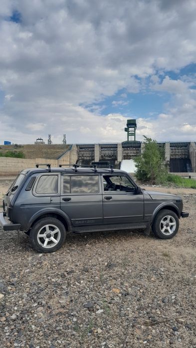 Продам ниву в хорошем состояние