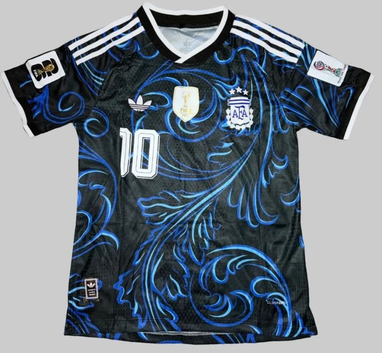 Vând tricouri cu Argentina cu Messi
