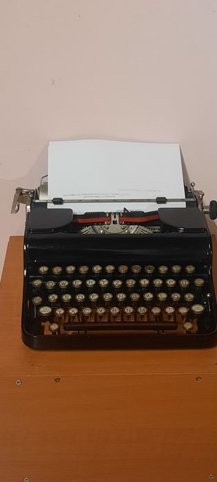 Mașină de scris  Olympia  1936 impecabilă