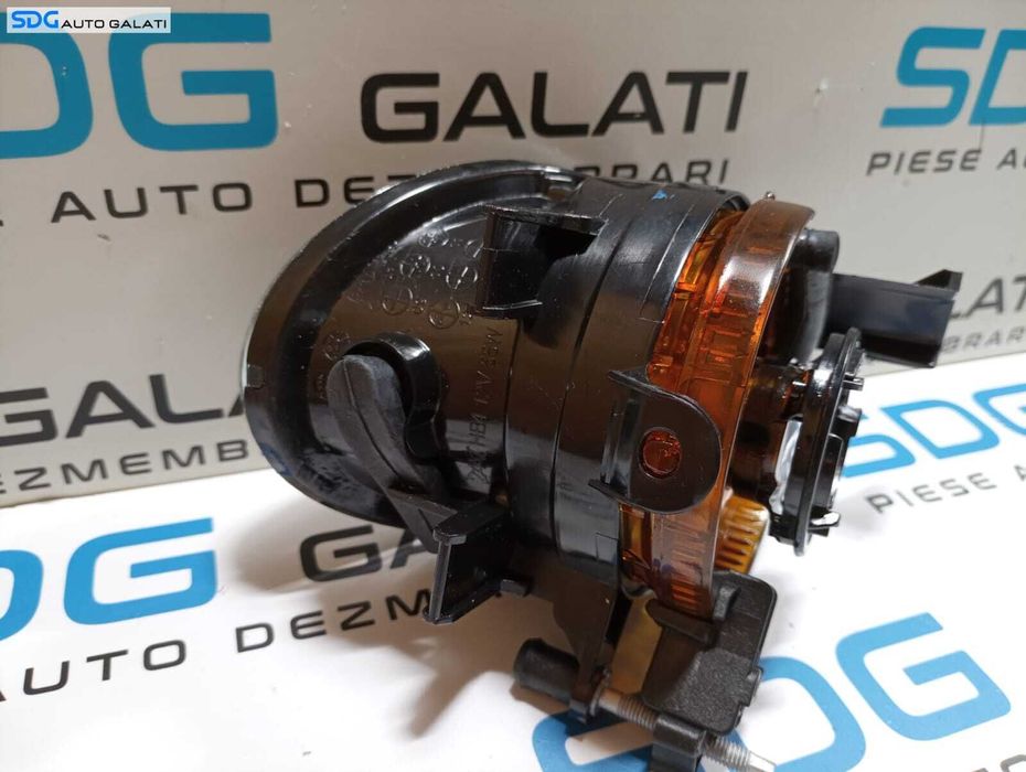 Proiector Ceata Dreapta din Bara Spoiler Fata Volkswagen Golf 6 2008 - 2014 Cod 04-441-2038R [M6796]