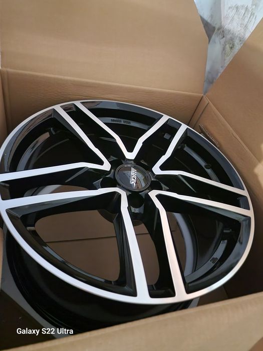 Audi Mercedes BMW 19цола ЕТ 20 Вградени фланци Нови внос от Германия Замъка Ямбол