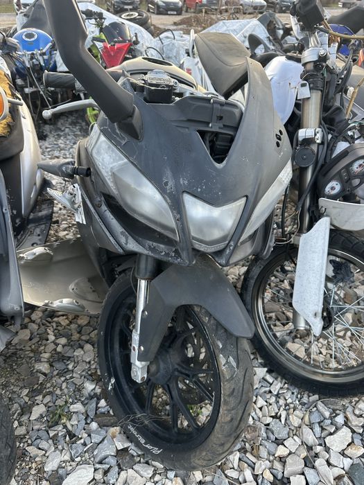 Продавам на части Aprilia rs 125 к2017г