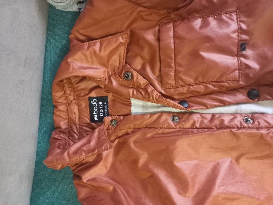 Продам куртки на мальчика