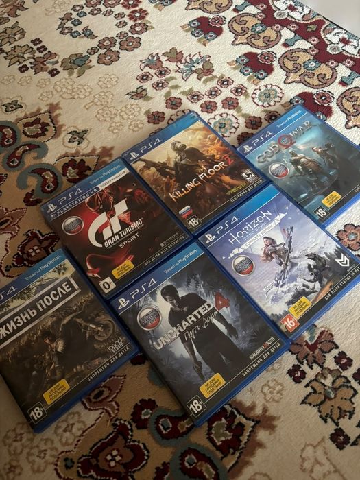 PS 4 срочно продаю