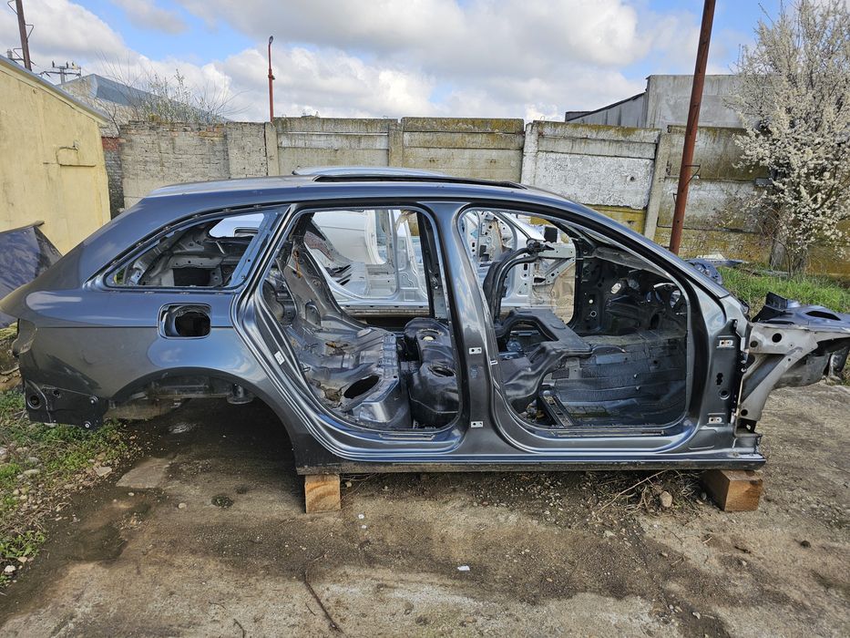 Prag , aripa, plafon , lonjeron Audi A4 break , B8,5 , 2010-2015