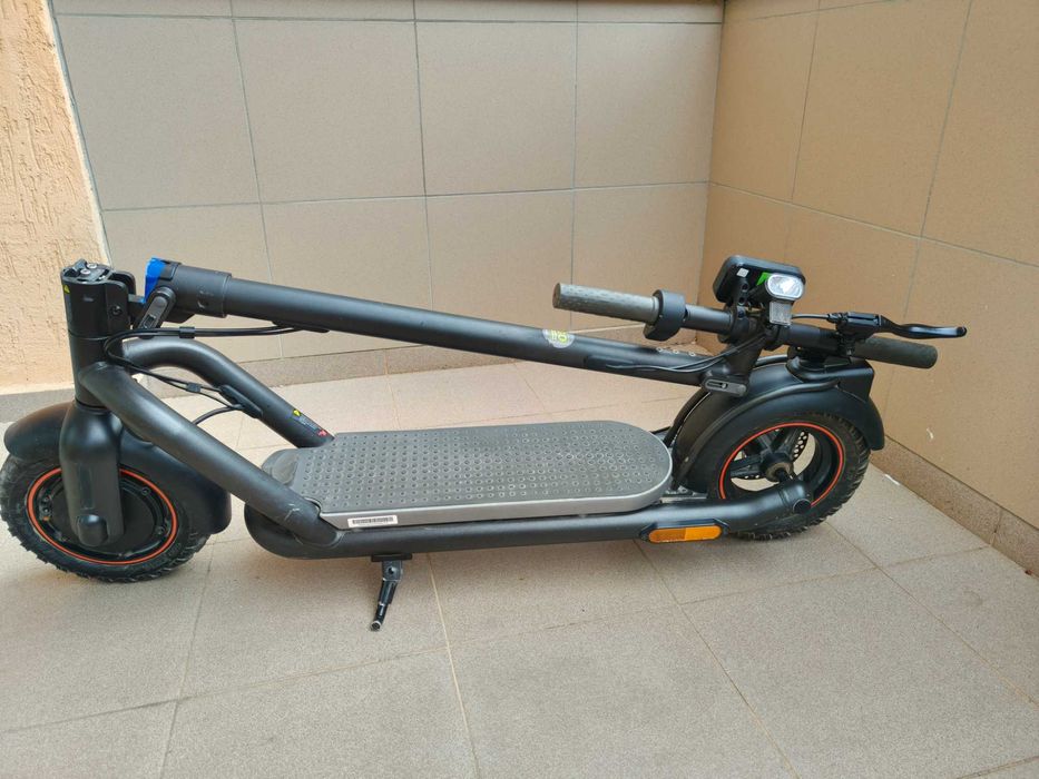 Електрическа тротинетка Navee N65