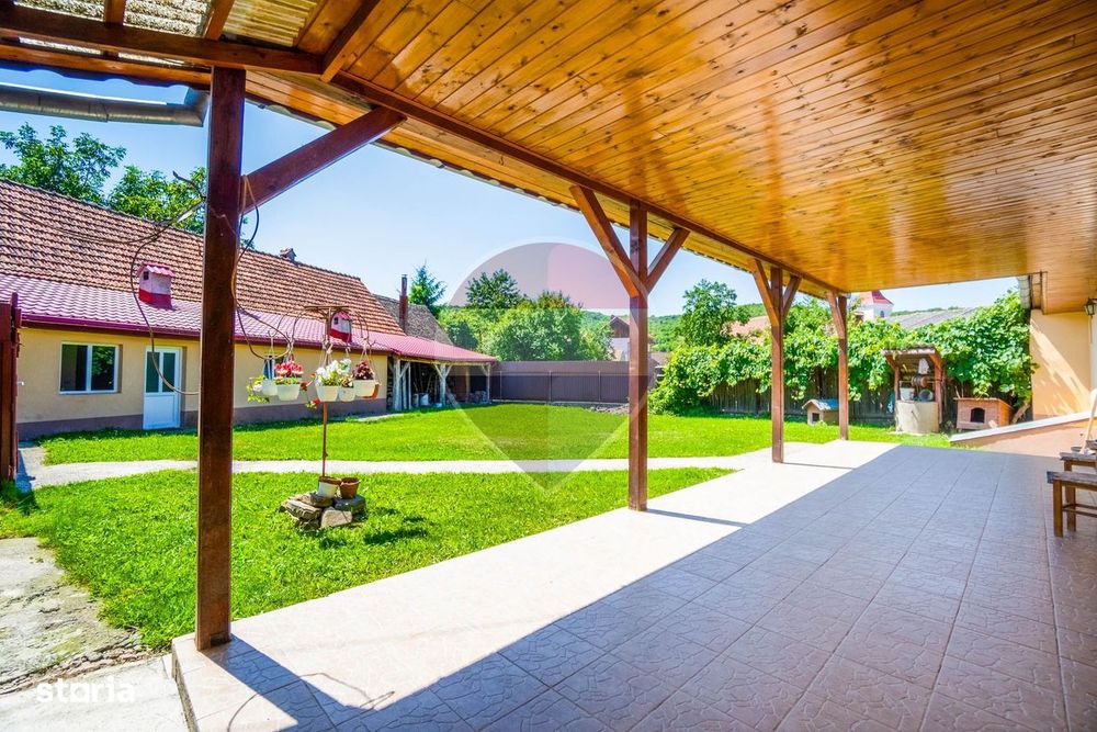 Casa Cu Doua Corpuri | Teren 565Mp | Utilitati | Zizin | Tarlungeni