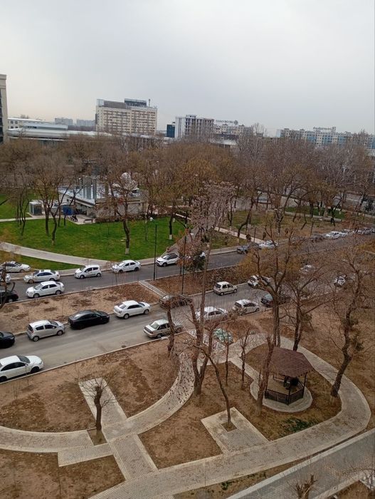 *3 комнатная. Центре города.