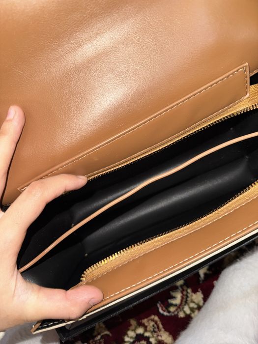 Сумка PINKO с такой необычного цвета