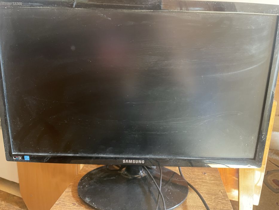 монитор Samsung SyncMaster S24B300H