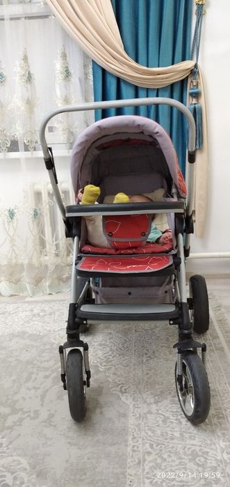 Продам качественный Коляска всесезонка