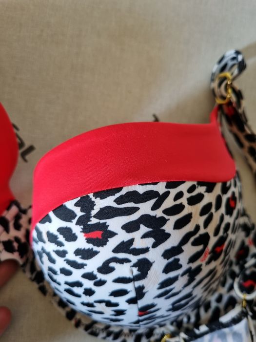 Продам купальник