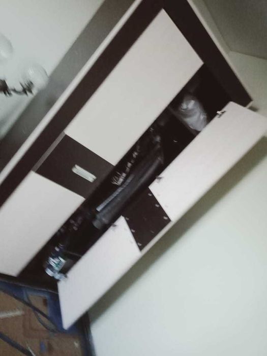 продам мебель сервант шкаф