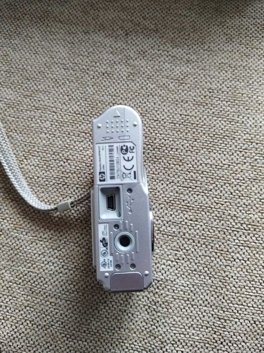 HP Photosmartw E337 camera foto digitala baterii AA Functionala