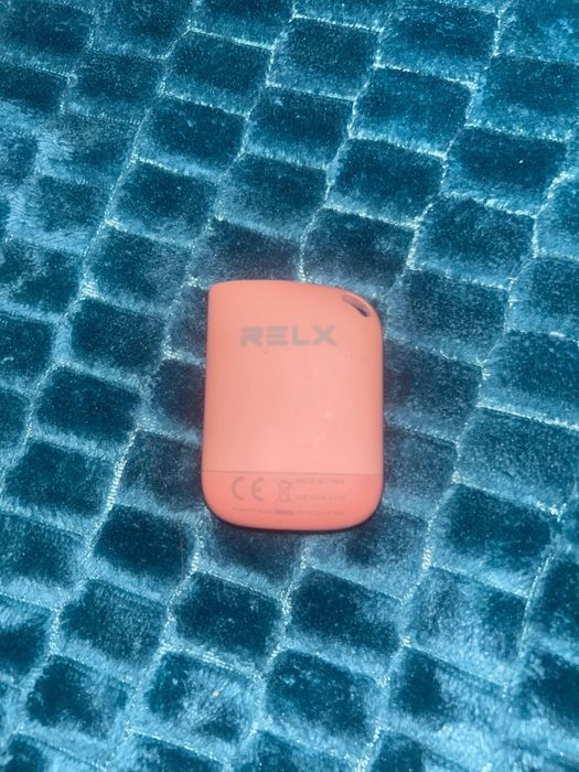 Vand vape Relx sau dau la schimb cu Veev